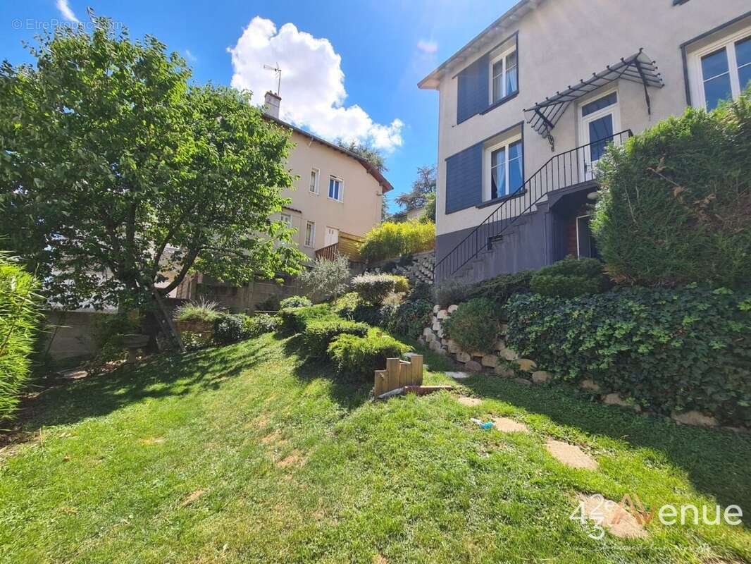 Maison à SAINT-ETIENNE