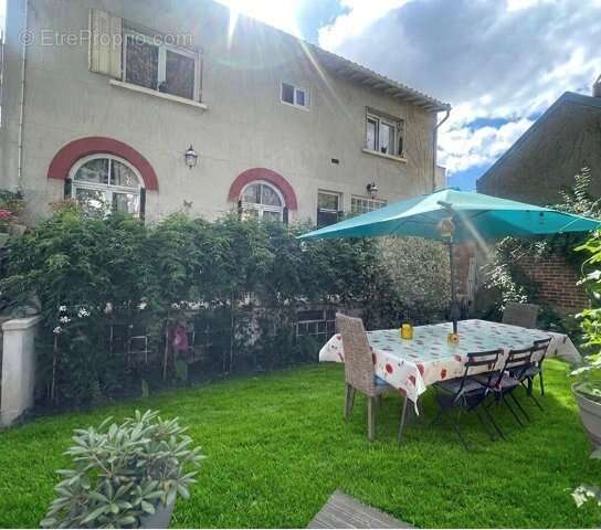 Maison à MAISONS-ALFORT