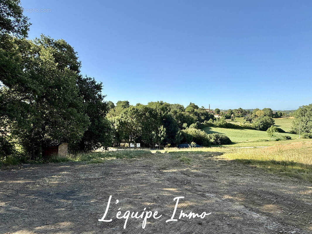 Terrain à MAURENS
