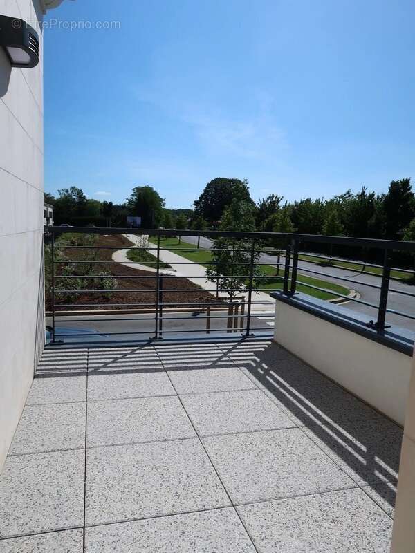 Appartement à SAINT-CYR-SUR-LOIRE