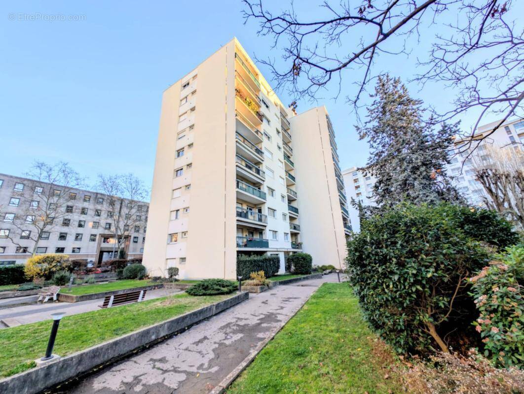 Appartement à VILLEURBANNE