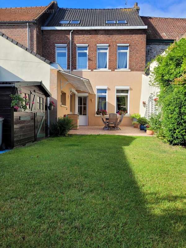 Maison 178 m² à Carvin  - photo 4