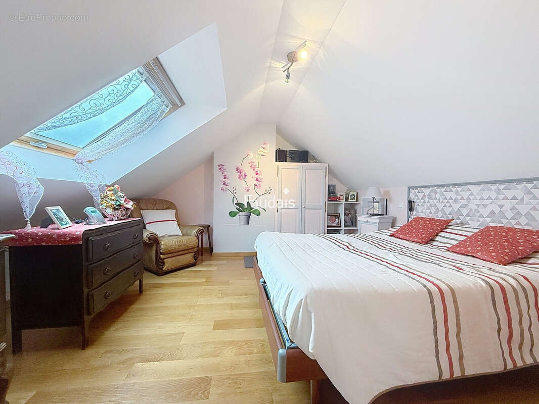 Maison 95 m² à Canisy  - photo 7