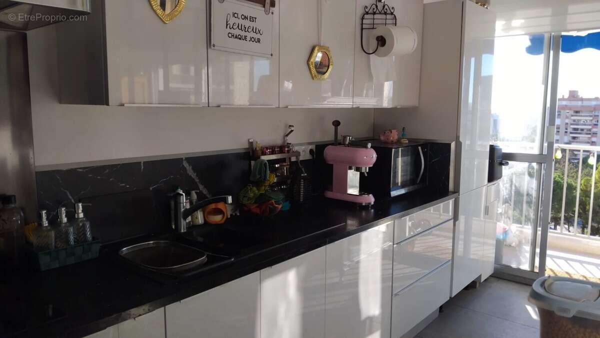 Appartement à MARSEILLE-9E