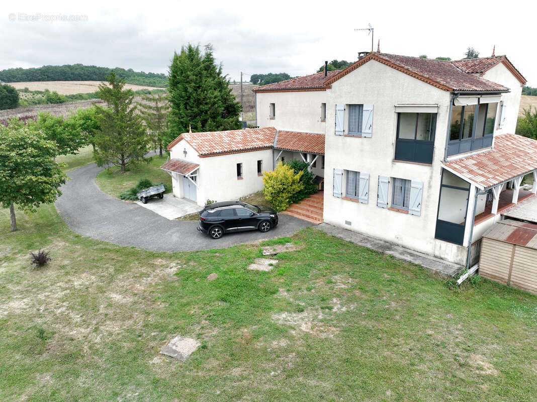 Maison à LA SAUVETAT-SUR-LEDE