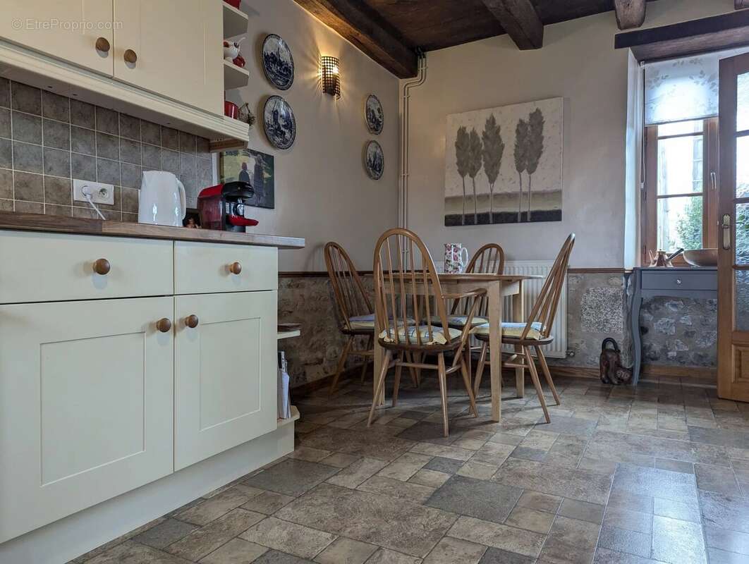 Maison à LATHUS-SAINT-REMY