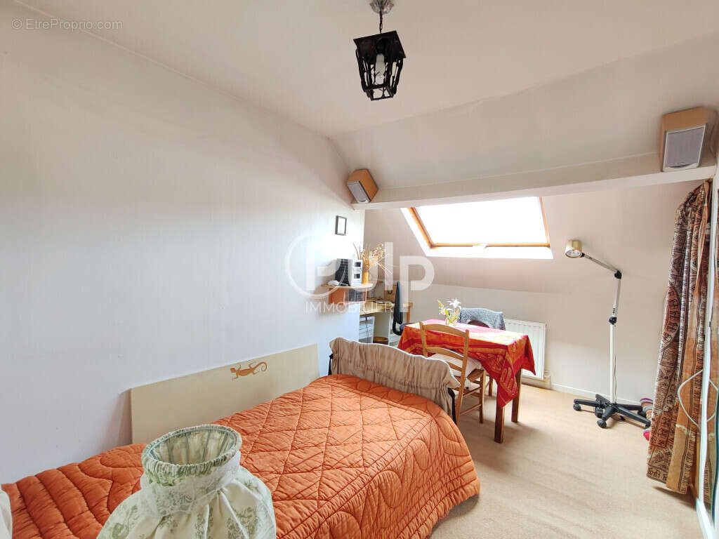 Jolie maison bourgeoise à vendre proche centre et Gare - photo 13