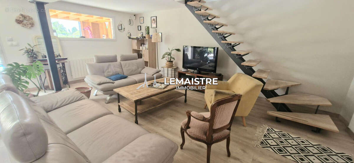 Maison à vendre - Limite Yvetot - 228 m² - 5 chambres - Gîte indépendant et piscine - photo 5