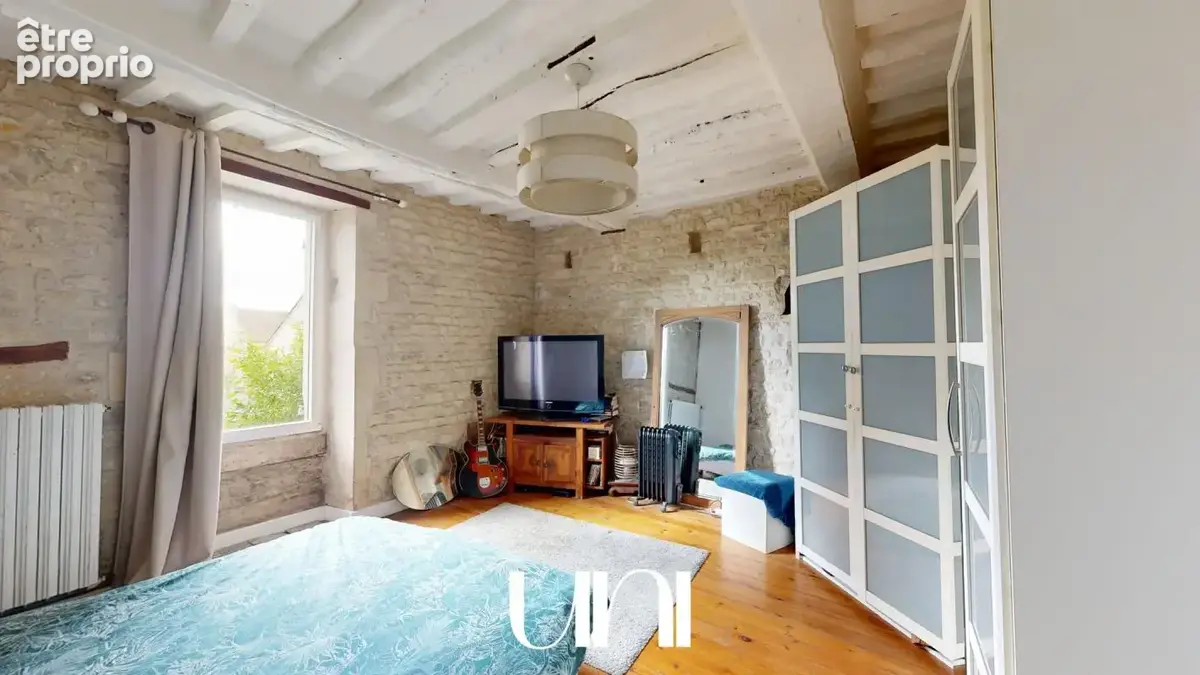 Maison T5 de 134 m2 sur terrain de 353 m2 et dépendances - photo 7