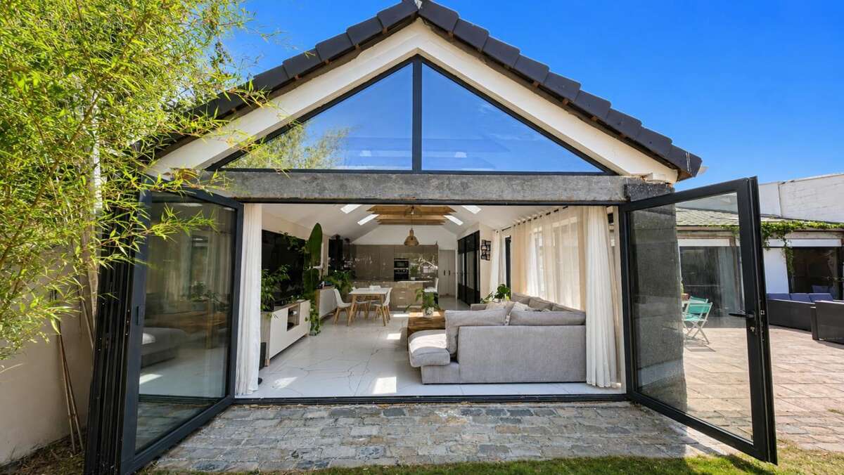 Maison 120 m² à Saint-Maur-Des-Fosses  - photo 4