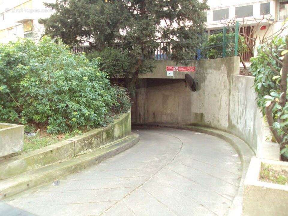 Parking à PARIS-13E