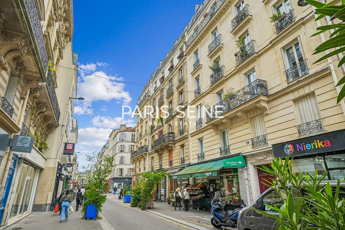 Appartement à PARIS-14E