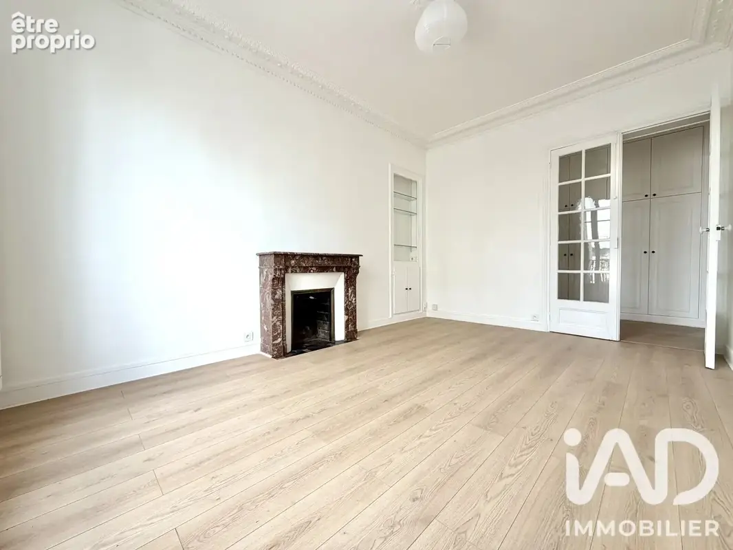 Photo 1 - Appartement à SURESNES