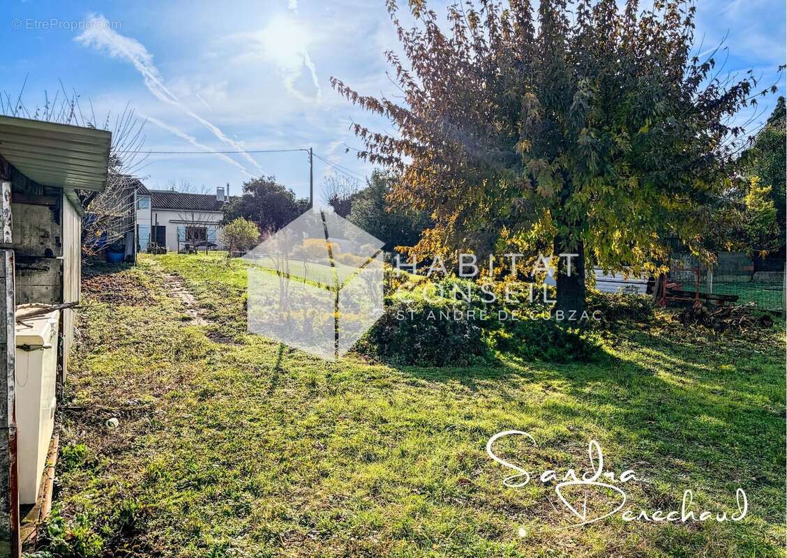 Terrain à CUBZAC-LES-PONTS
