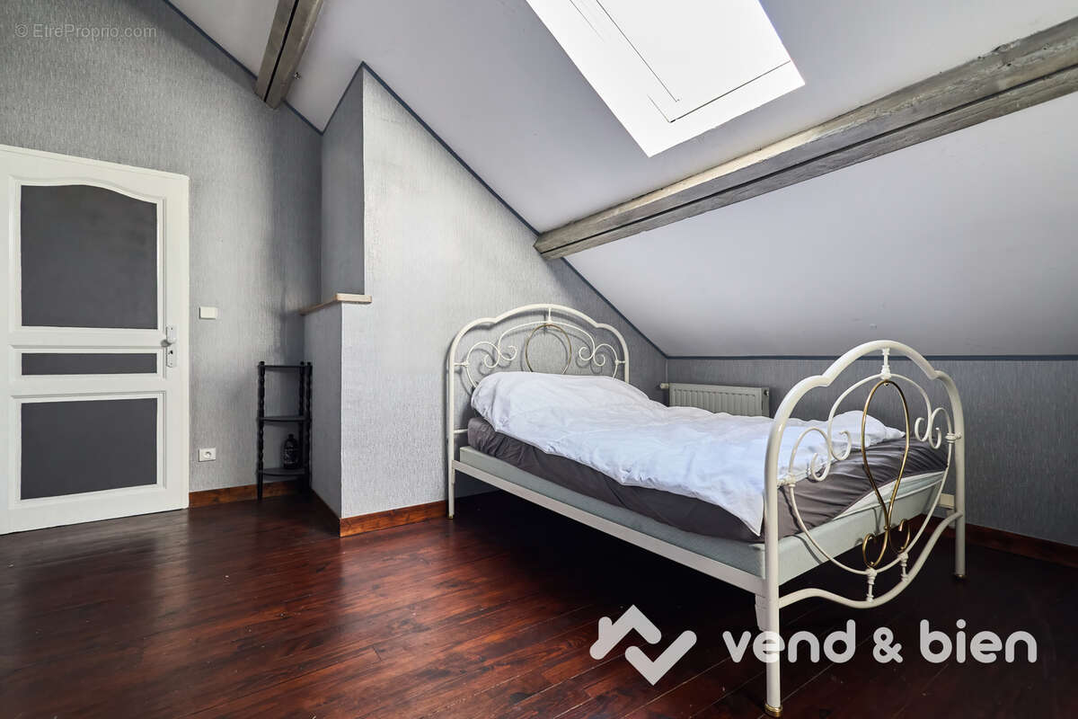 Maison T7 jardin, garage , cave - photo 17