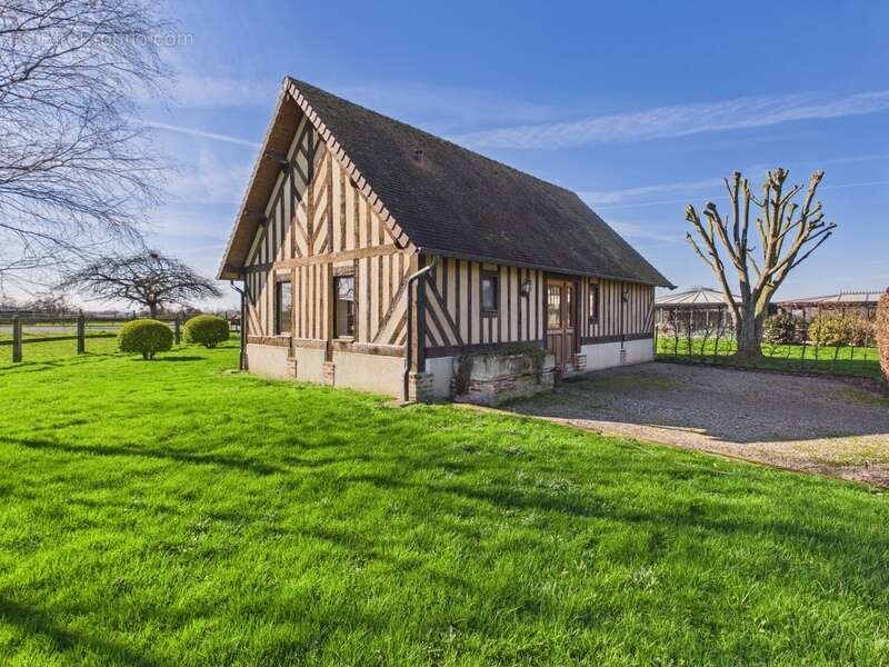 Grande maison de caractère et ses trois maisons d'amis - photo 10