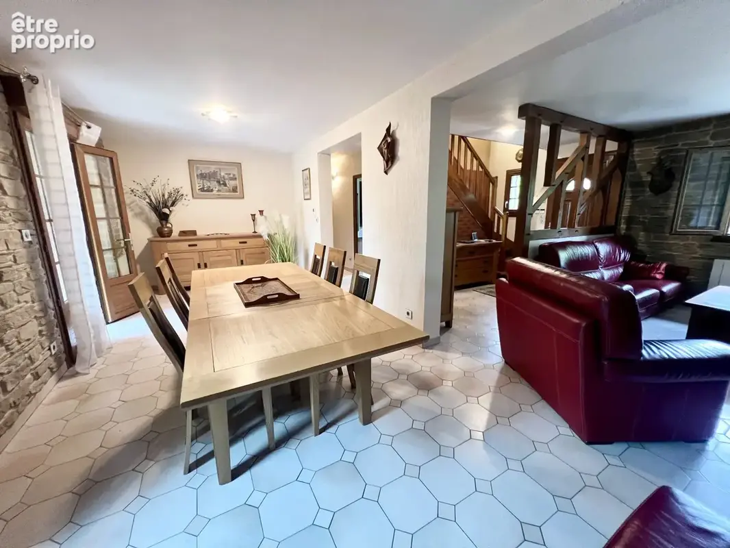 Maison 140 m² à Conde-Sainte-Libiaire  - photo 5