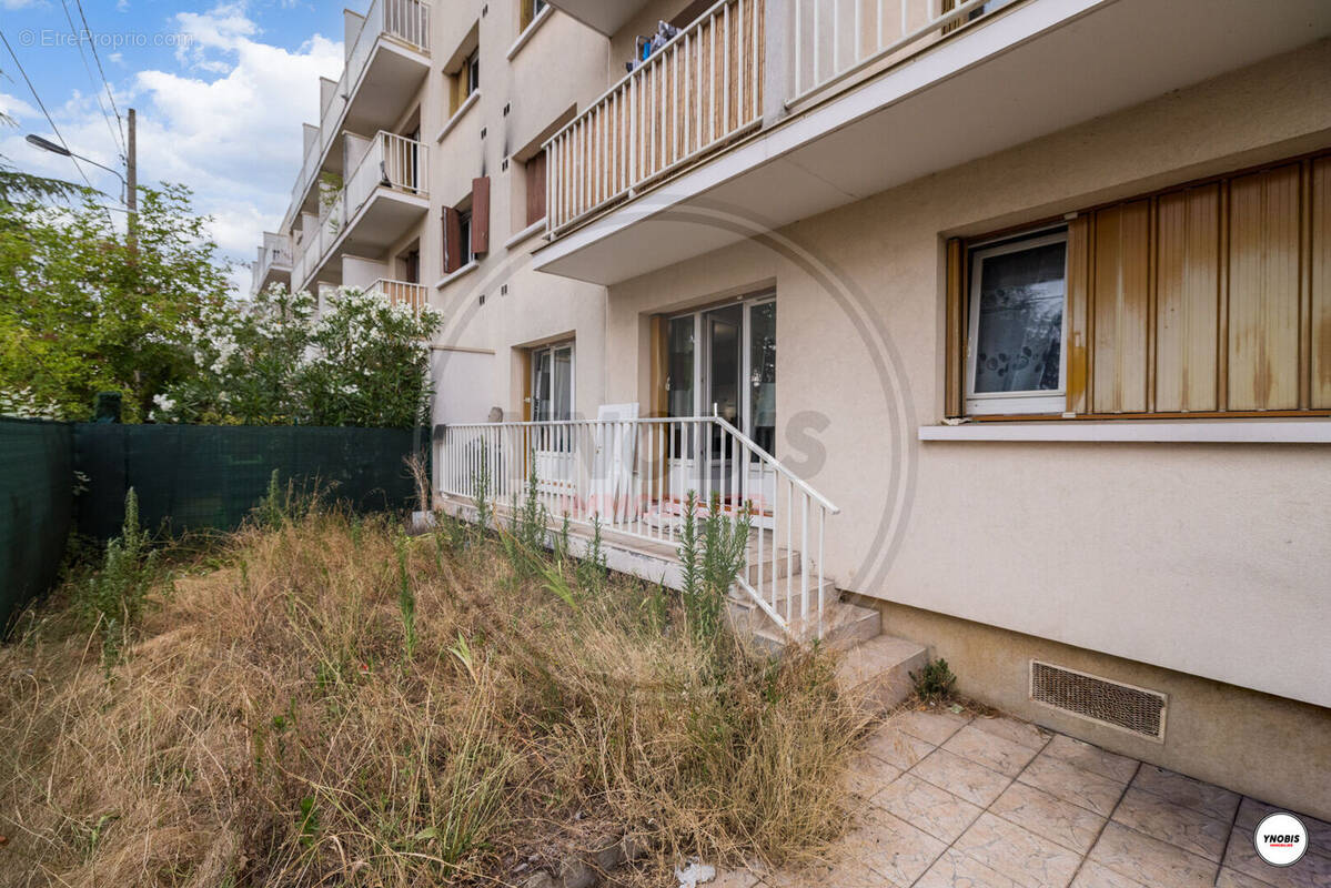 Appartement à LES MUREAUX