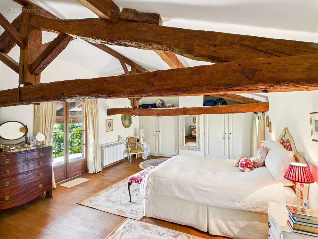 Maison à CASTELNAU-DE-MONTMIRAL