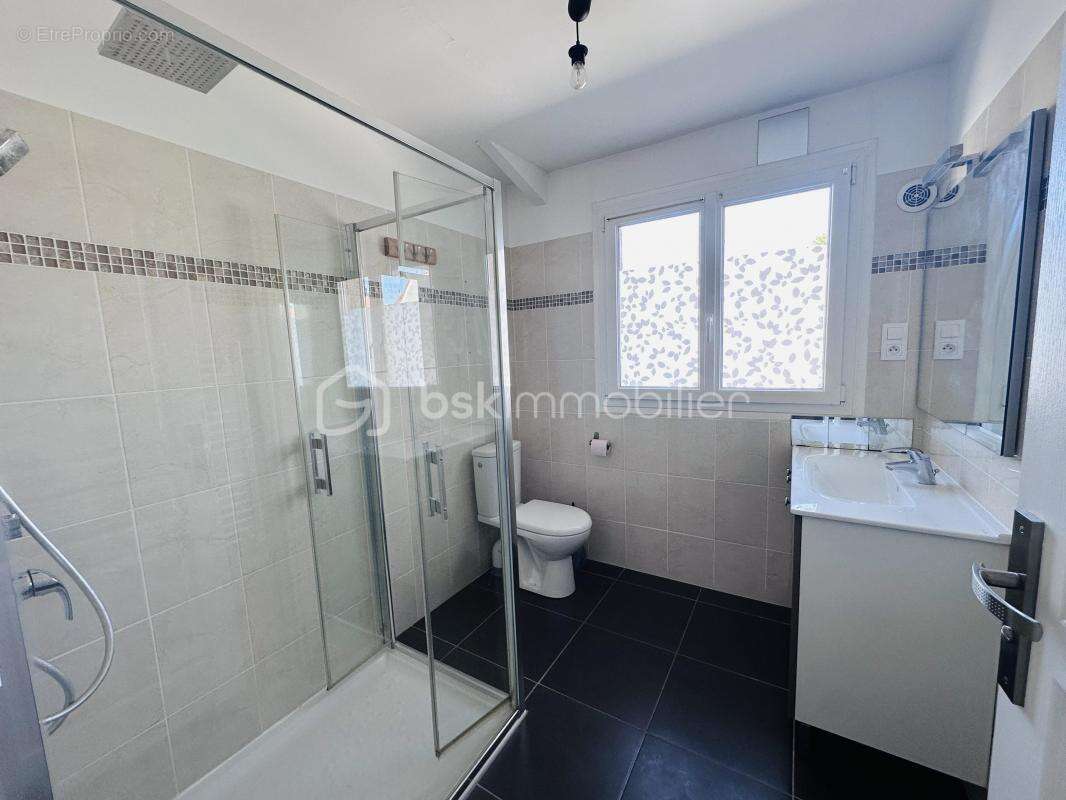 Appartement à TORCY