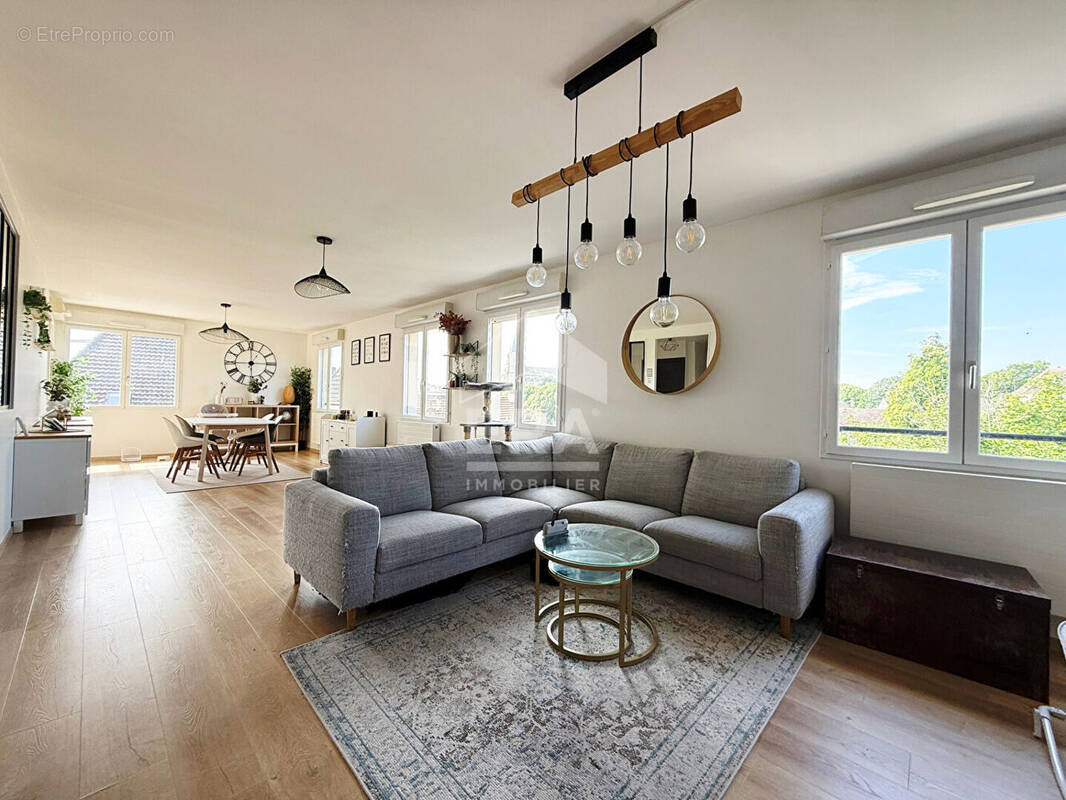 Appartement à BRIE-COMTE-ROBERT