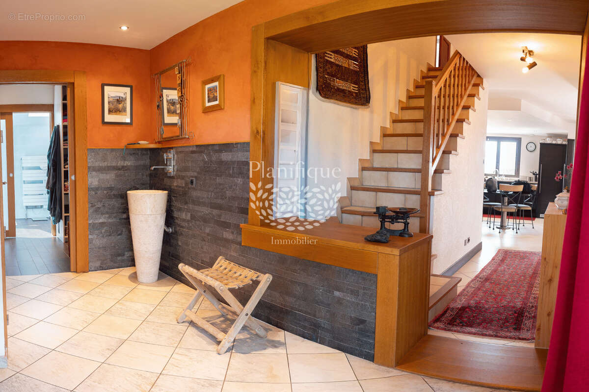 Maison à EVIRES