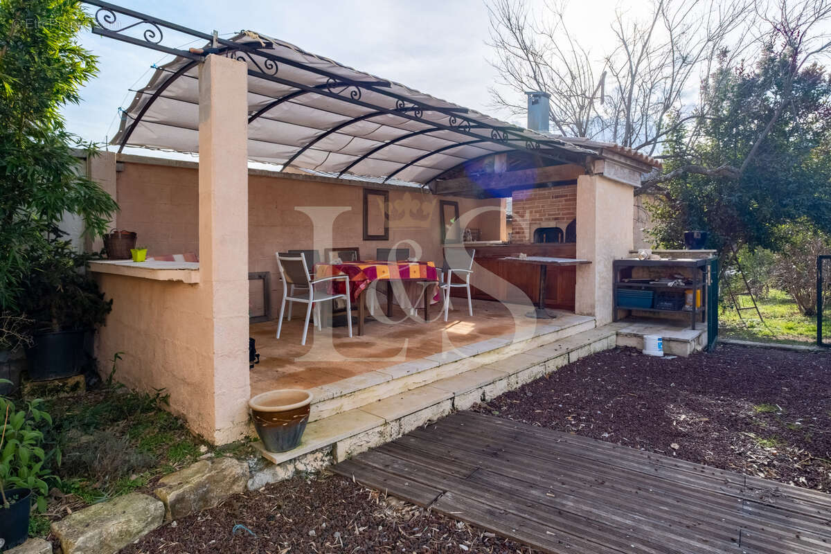 Maison à BUIS-LES-BARONNIES