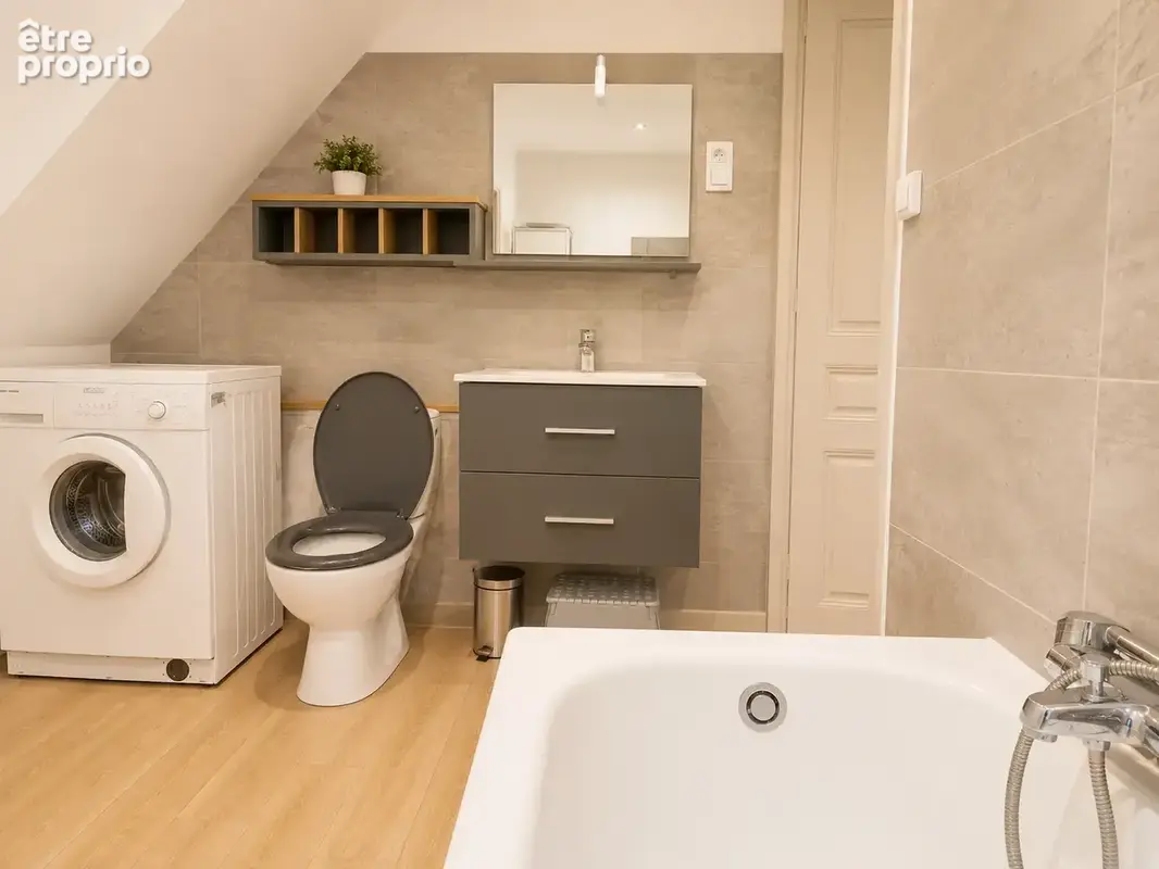 Duplex bon état , avec cave et balcon bon état , environ 62 m2 habitable , proche centre ville et commerces - photo 11