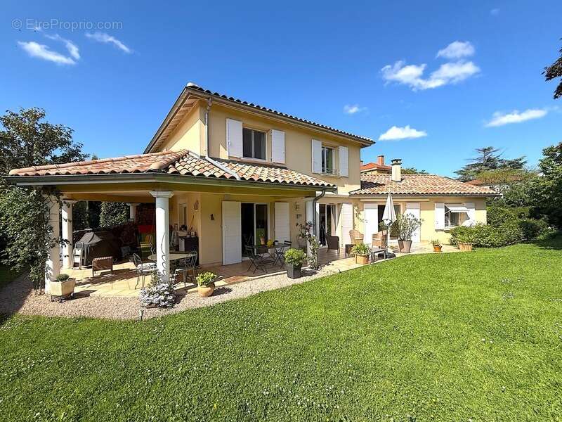 Maison à CHASSELAY