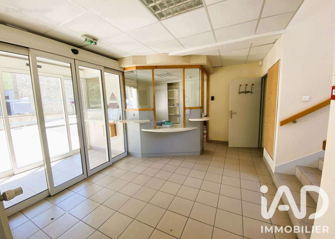 Commerce 220 m² à Jugon-Les-Lacs  - photo 3
