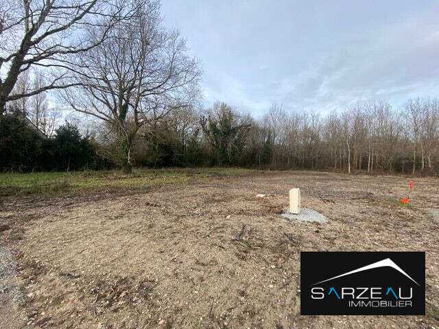 Terrain à LE TOUR-DU-PARC