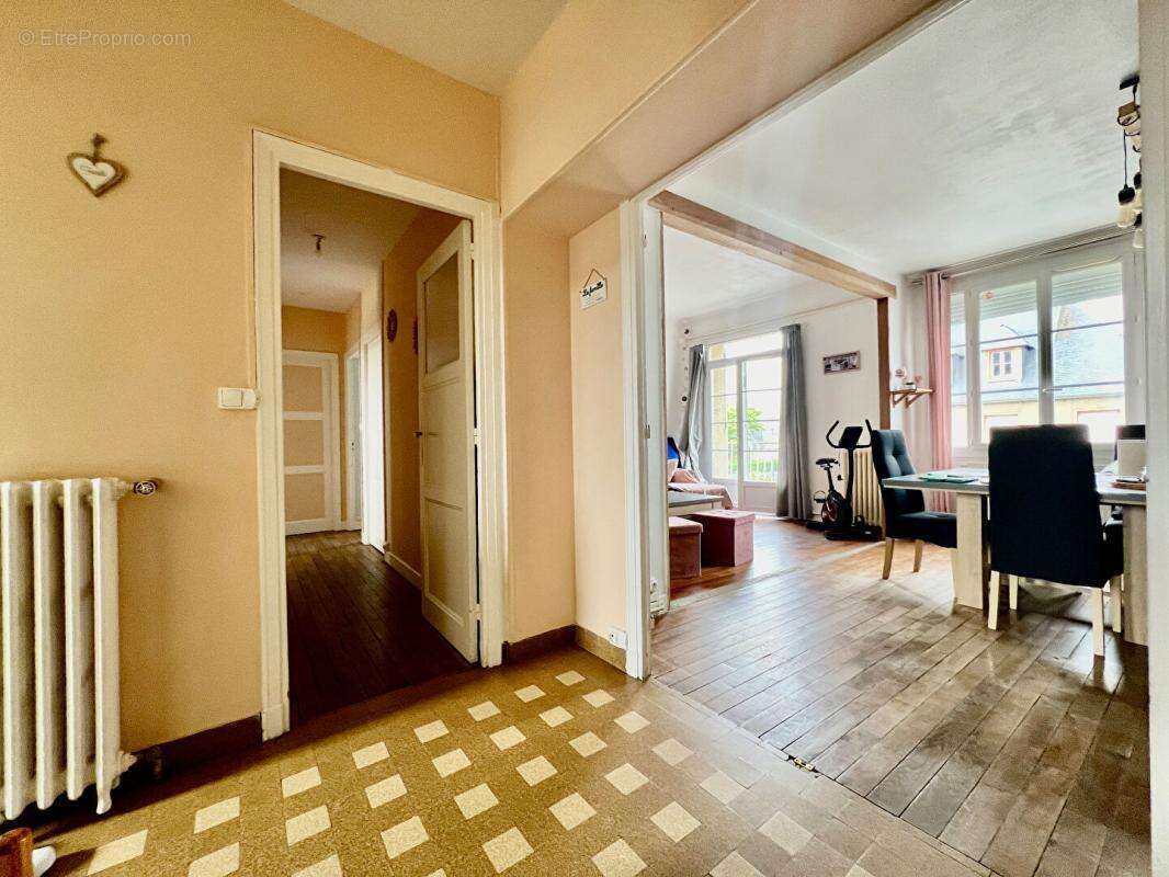Appartement à AUNAY-SUR-ODON
