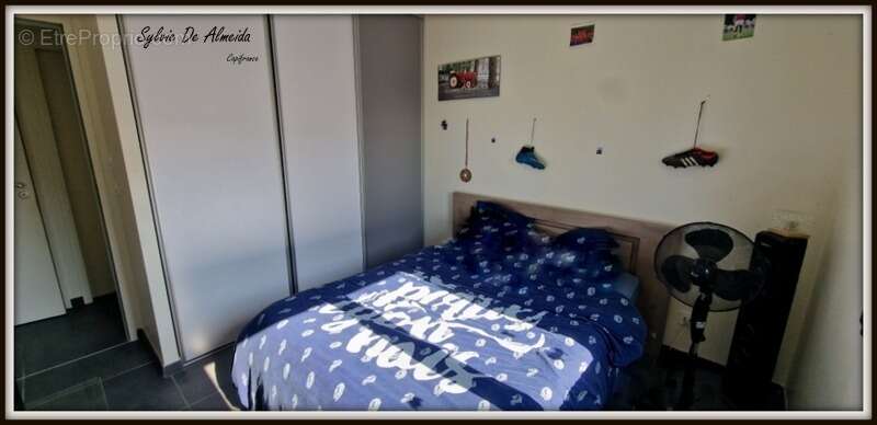 Maison à BAGE-LA-VILLE