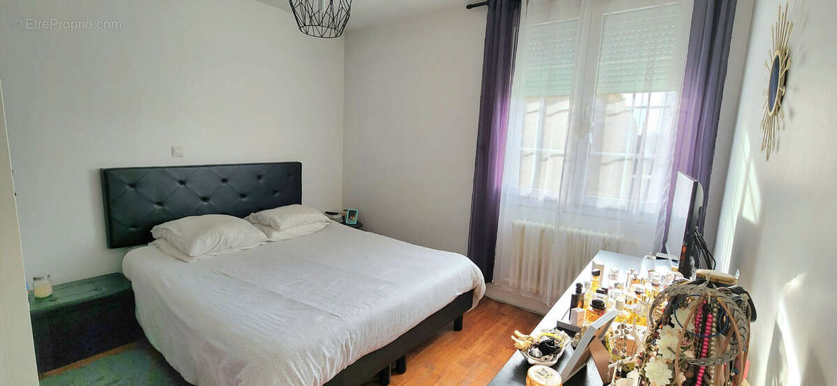 Maison à SARTROUVILLE