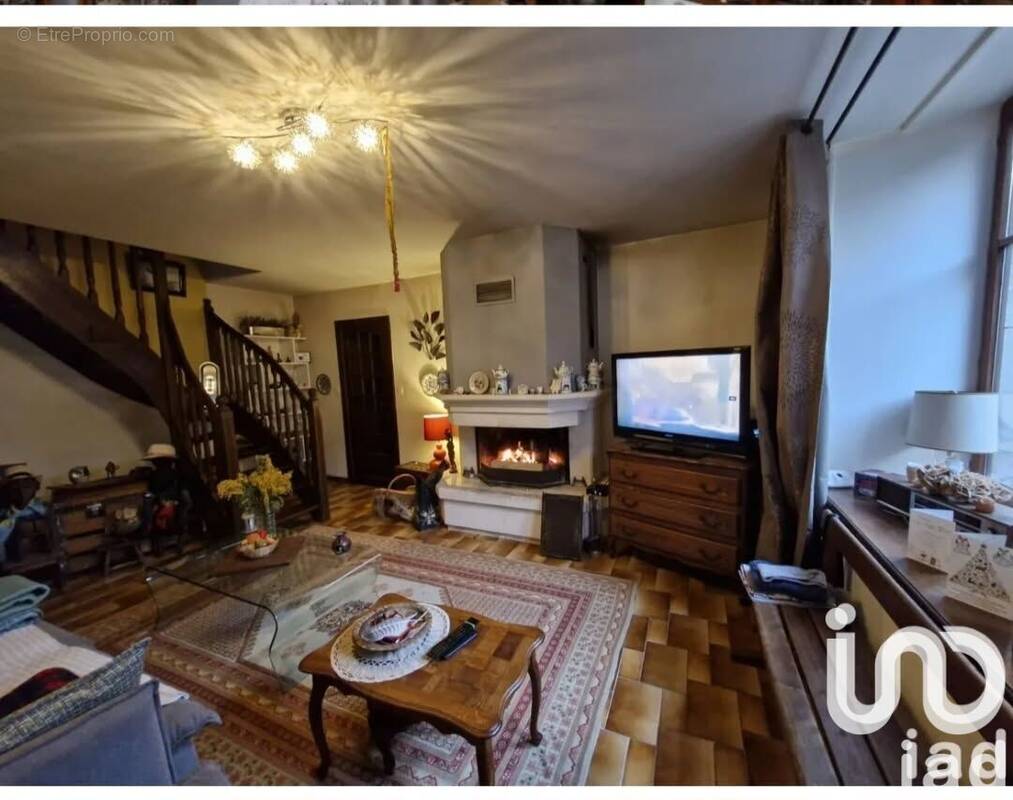 Photo 1 - Maison à FONTENOY-LE-CHATEAU