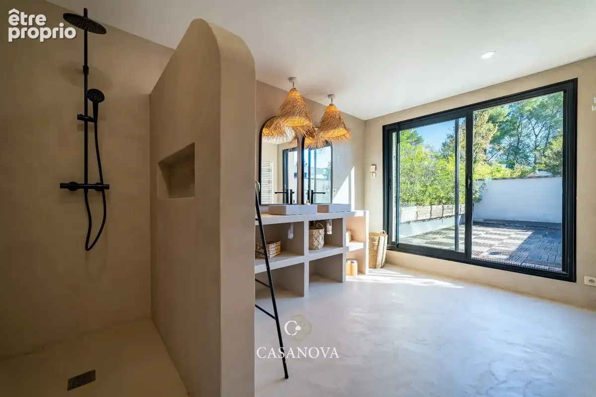 Maison d'architecte de 300 m² avec 5 suites, piscines, salle de sport, salle de cinema à Montpellier - photo 13