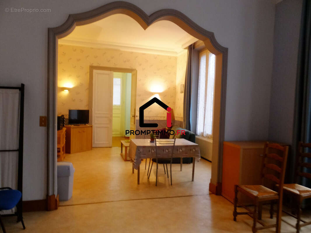 Appartement 331 m² à Neris-Les-Bains  - photo 7
