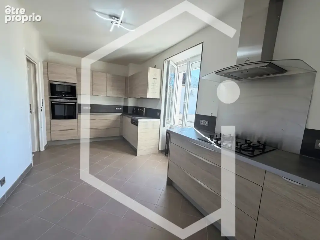 Maison familiale en centre-ville de Cosne-Cours-sur-Loire - photo 6