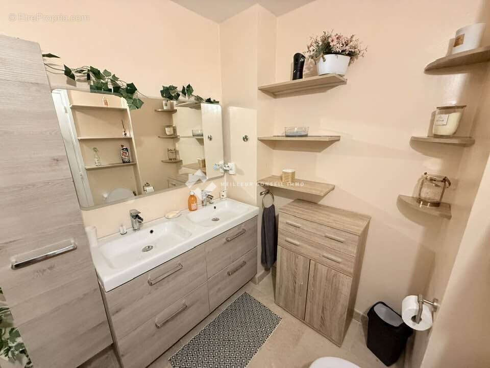 Appartement à CHILLY-MAZARIN