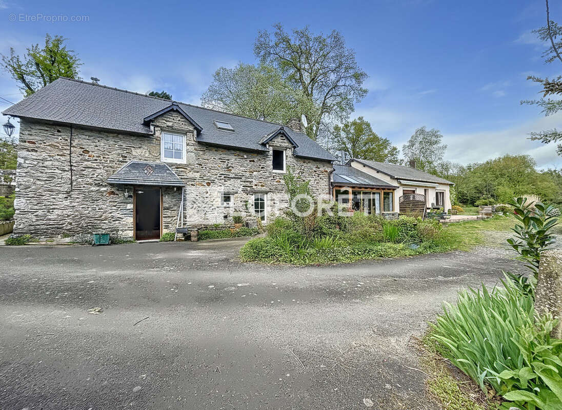 Maison Glenac 8 pièce(s) 213 m2 - photo 4