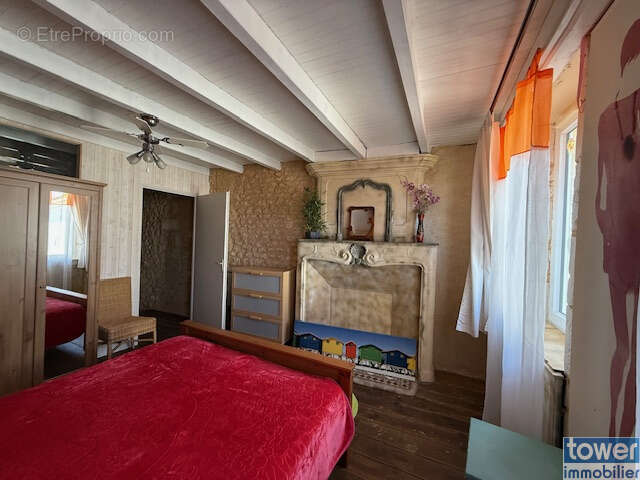 Maison à SAINT-THOMAS-DE-CONAC