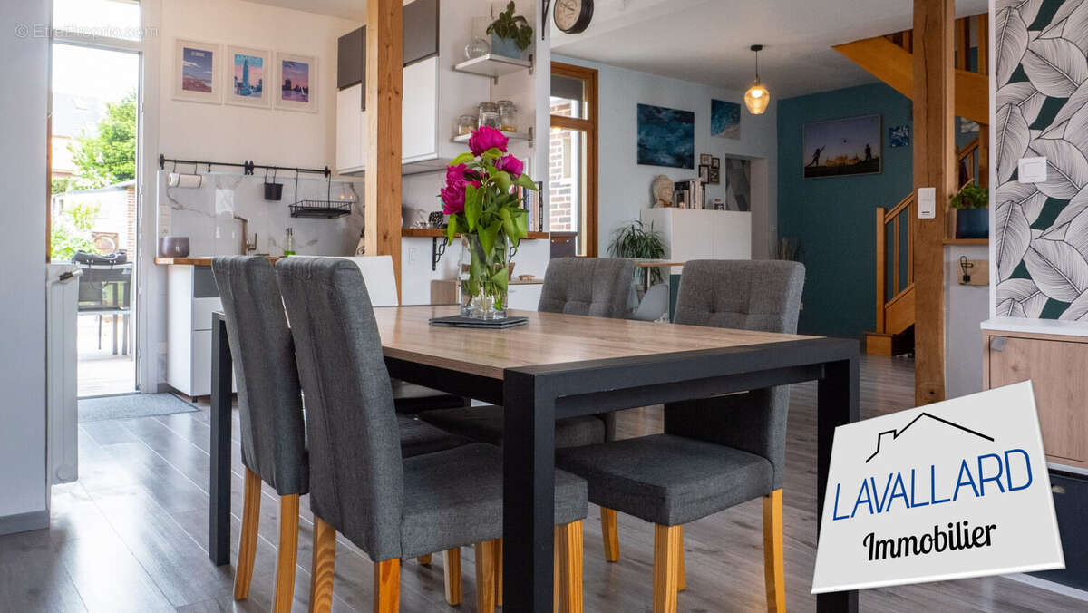 Maison à VILLERS-BRETONNEUX