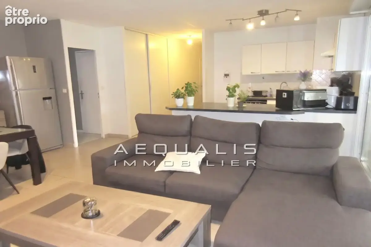 Appartement 94 m² à Saint-Laurent-Du-Var  - photo 7