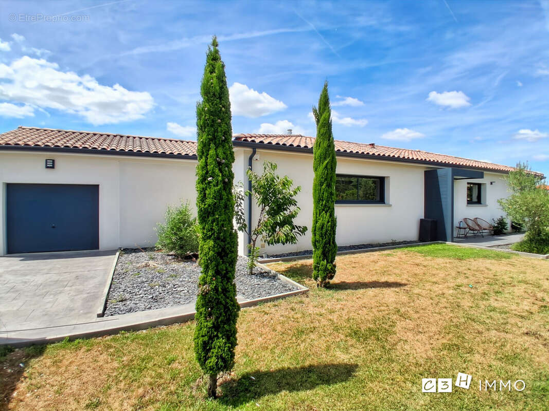 Maison 153 m² à Le Fauga  - photo 2