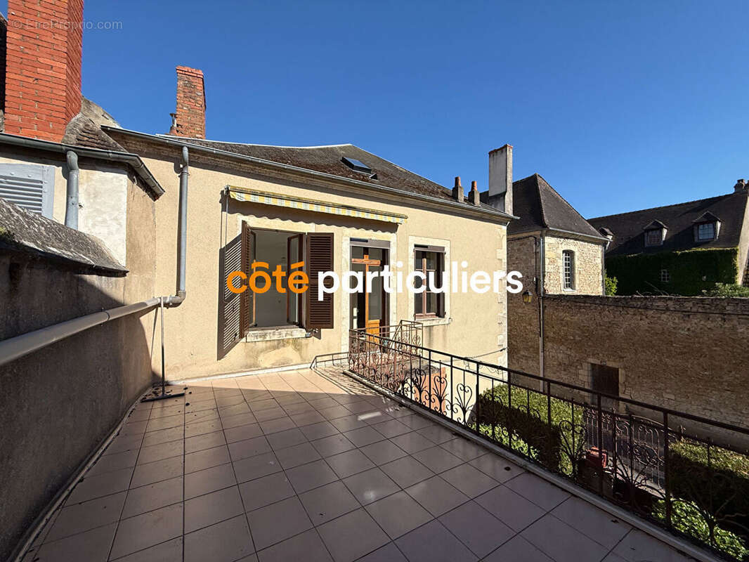 Appartement à SAINT-AMAND-MONTROND