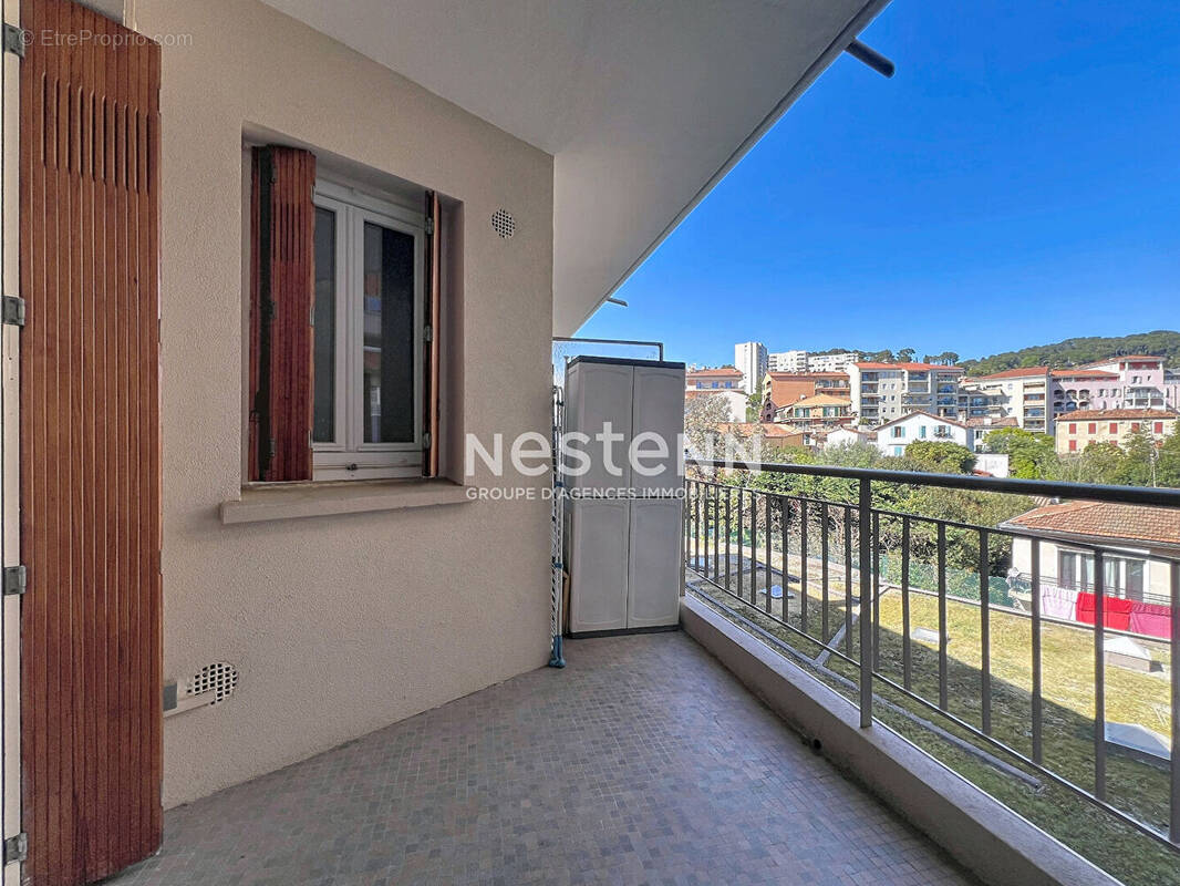 Appartement à VALLAURIS