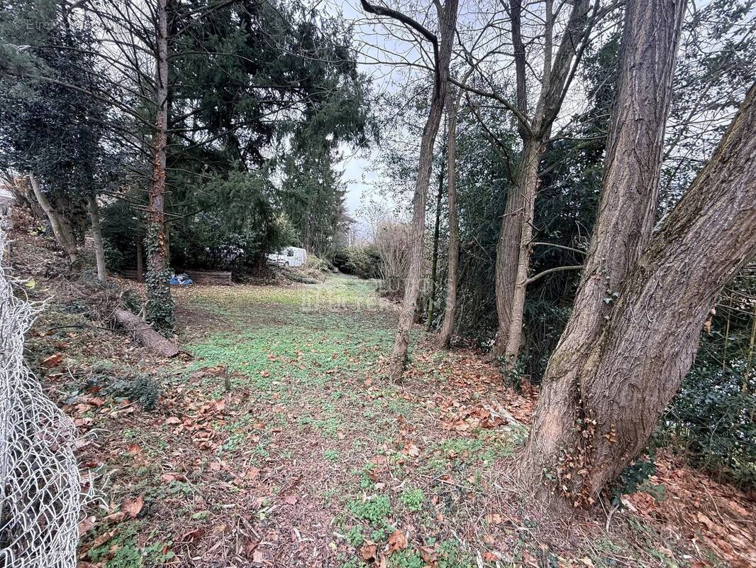 Terrain à MONTMORENCY