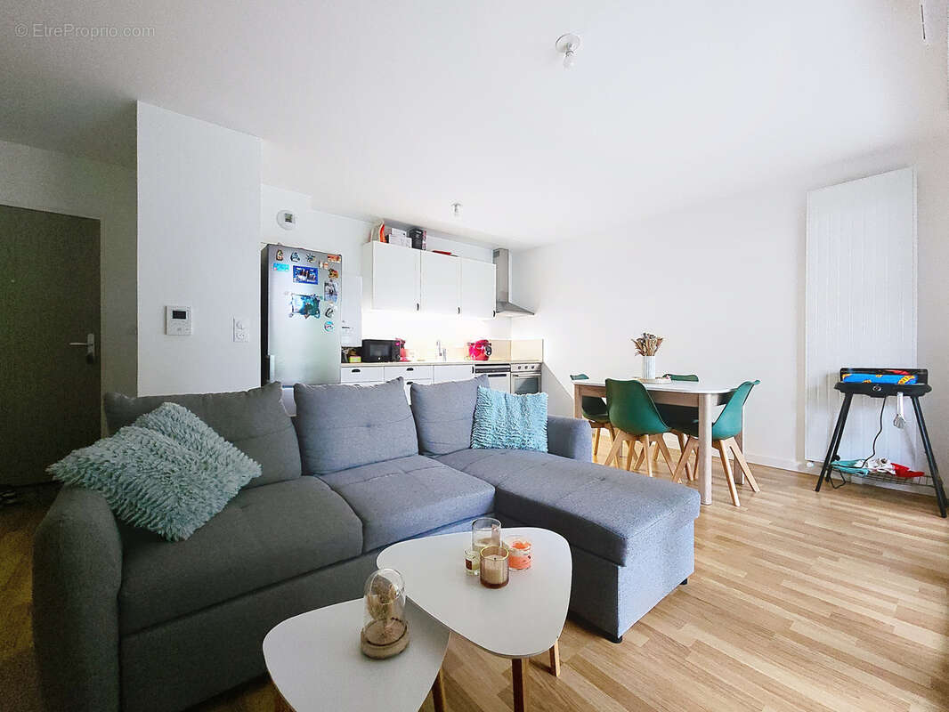 Appartement à LE MESNIL-ESNARD