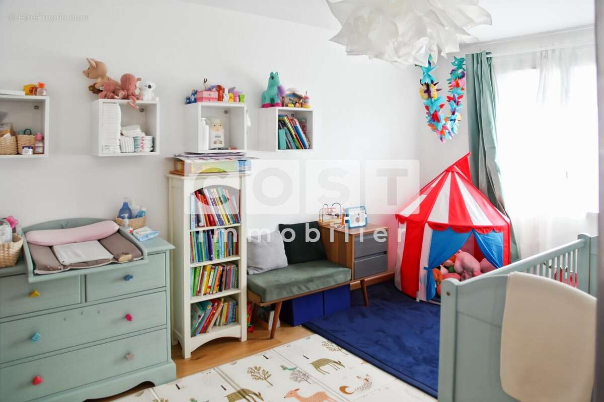 Appartement à BOIS-COLOMBES