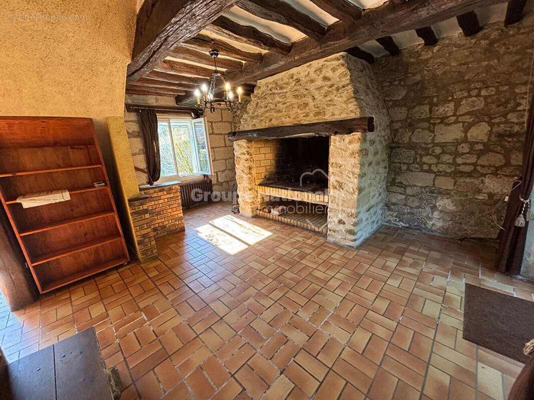 Maison à PIERREFONDS